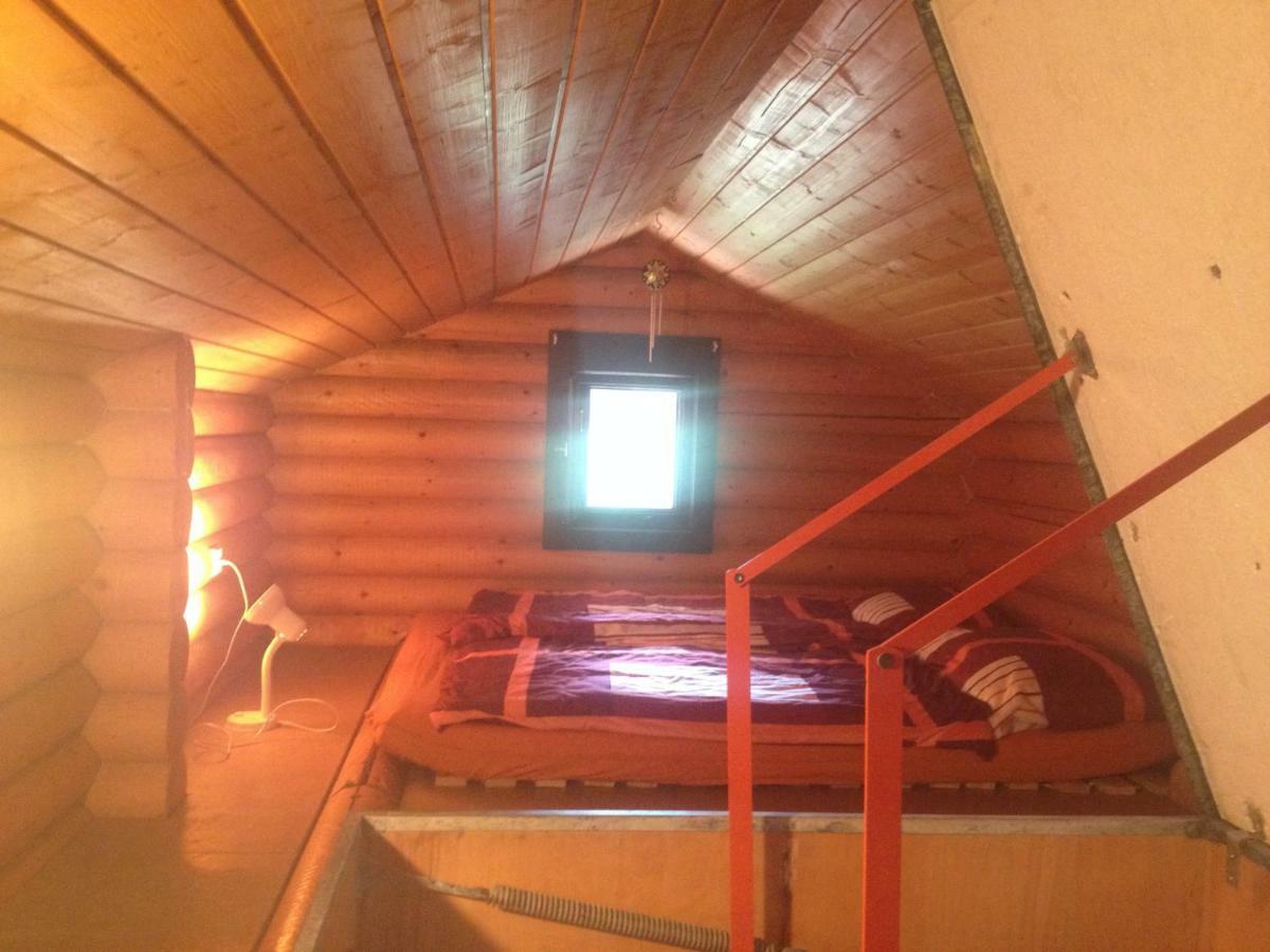 Gemuetliche Blockhuette In Wiennaehe Zofing Екстер'єр фото